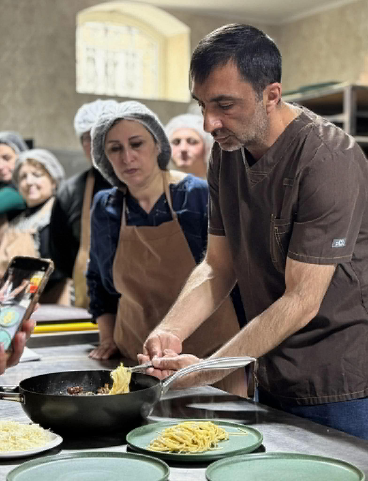Miassine _ Femmes en marche formations qualifiantes en pâtisserie et restauration