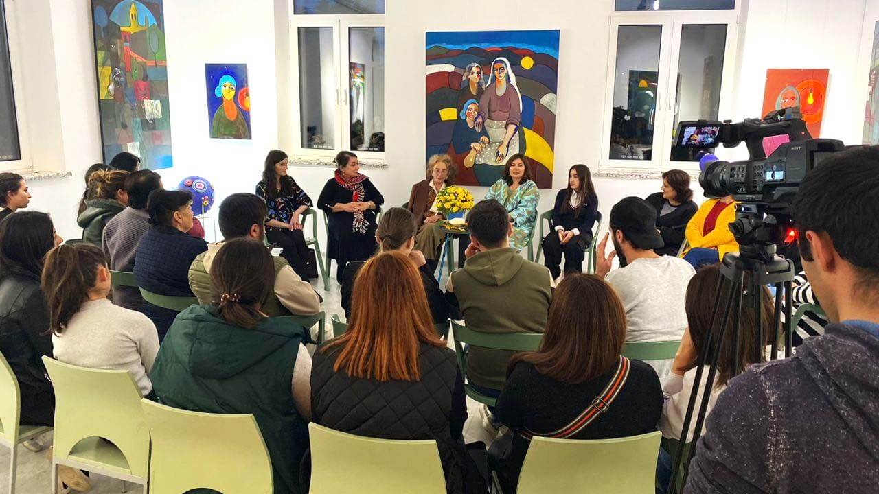 BECOME THE NEXT CHANGE MAKER