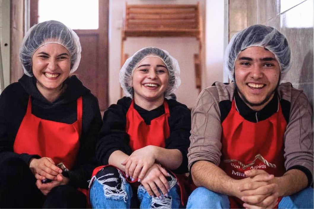 À LA MAISON : UN LIEU D’ÉCHANGE ET DE SOLIDARITÉ